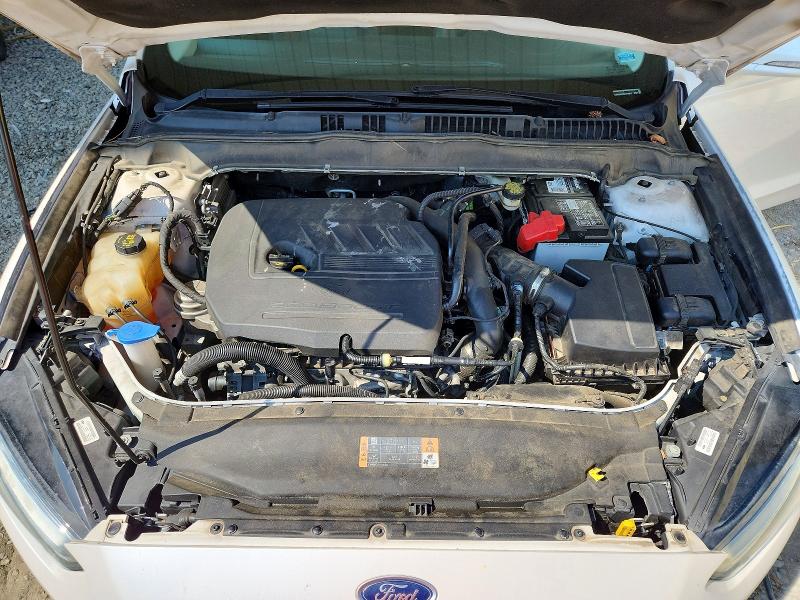 Photo 11 from auction – 2016 FORD FUSION with VIN 3FA6P0HD0GR310873