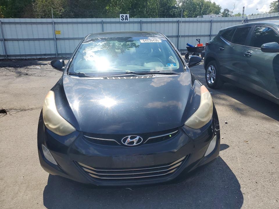 Photo 5 from auction – 2012 HYUNDAI ELANTRA with VIN KMHDH4AE2CU393231