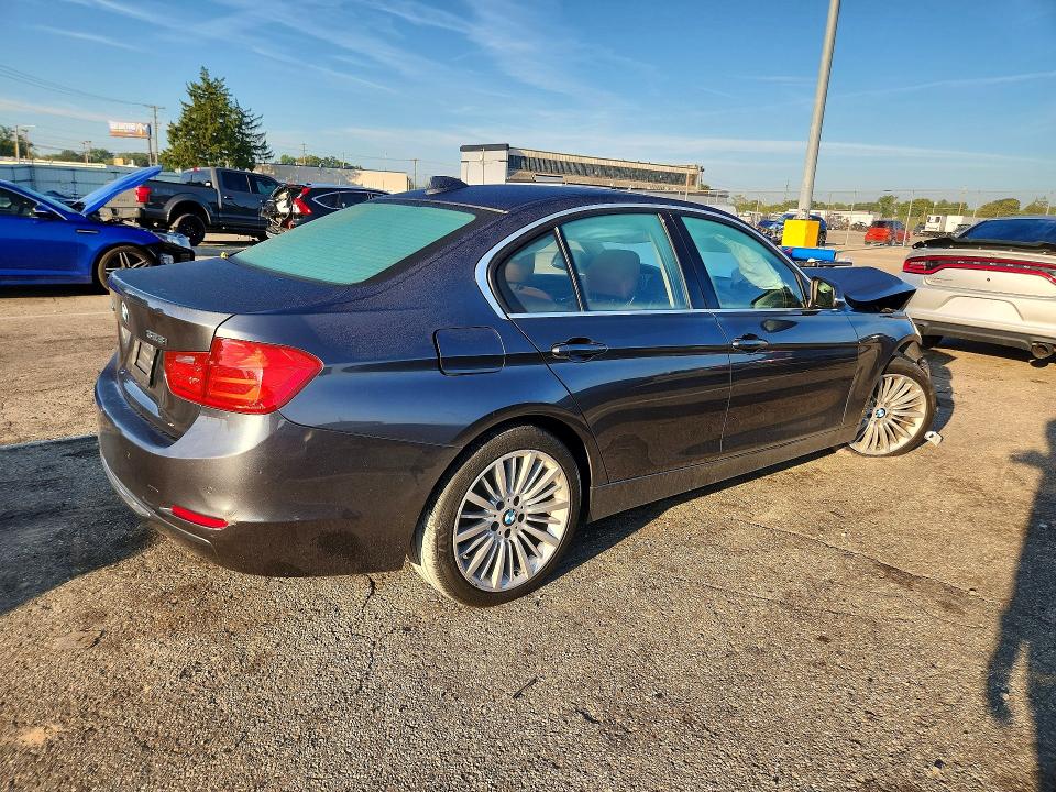 Photo 3 from auction – 2014 BMW 328 with VIN WBA3B3G57ENR82255
