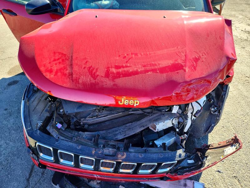Photo 11 from auction – 2018 JEEP COMPASS with VIN 3C4NJDAB8JT135807