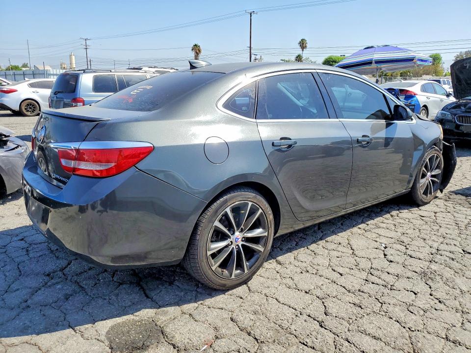 Photo 3 from auction – 2016 BUICK VERANO with VIN 1G4PW5SK6G4131814