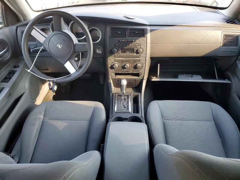 Photo 8 from auction – 2005 DODGE MAGNUM with VIN 2D4FV48V45H547040