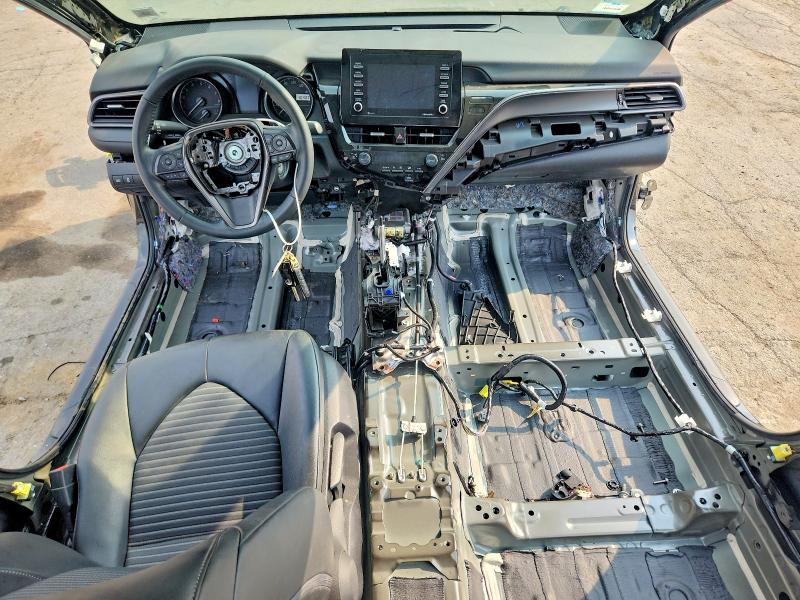 Photo 8 from auction – 2022 TOYOTA CAMRY with VIN 4T1G11AK7NU076201