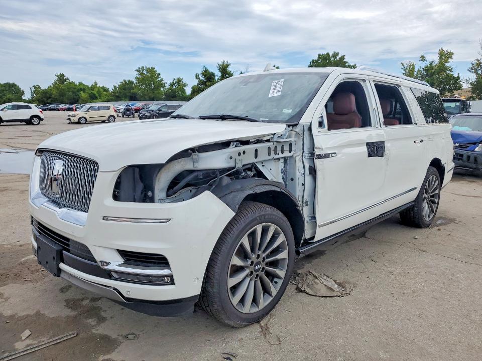 LINCOLN NAVIGATOR 2020 with VIN 5LMJJ3LT5LEL06104 - Photo from auction