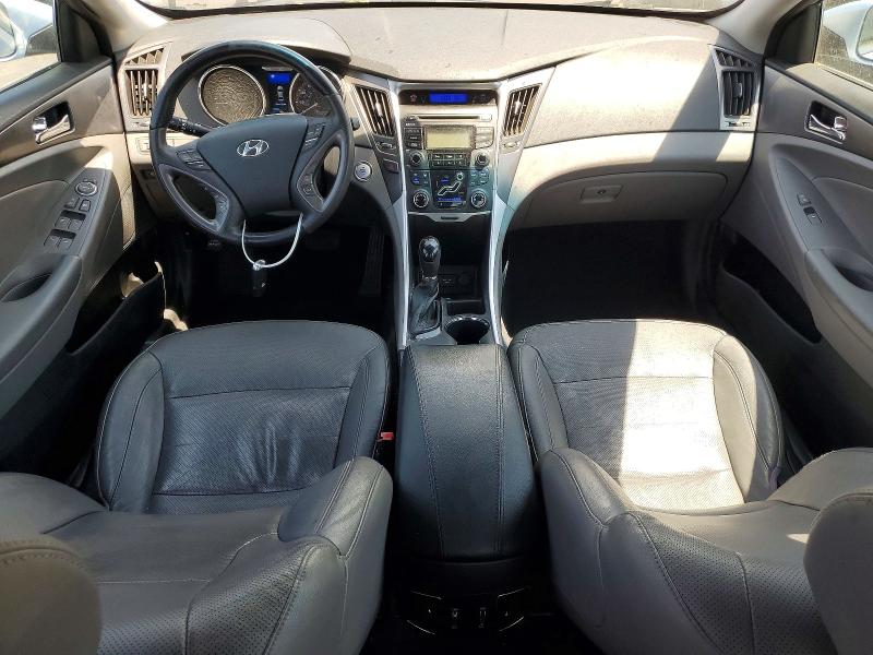 Photo 8 from auction – 2012 HYUNDAI SONATA with VIN KMHEC4A47CA034727