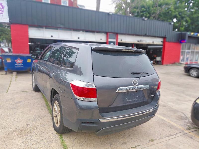 Photo 3 from auction – 2012 TOYOTA HIGHLANDER with VIN 5TDBK3EH4CS133719