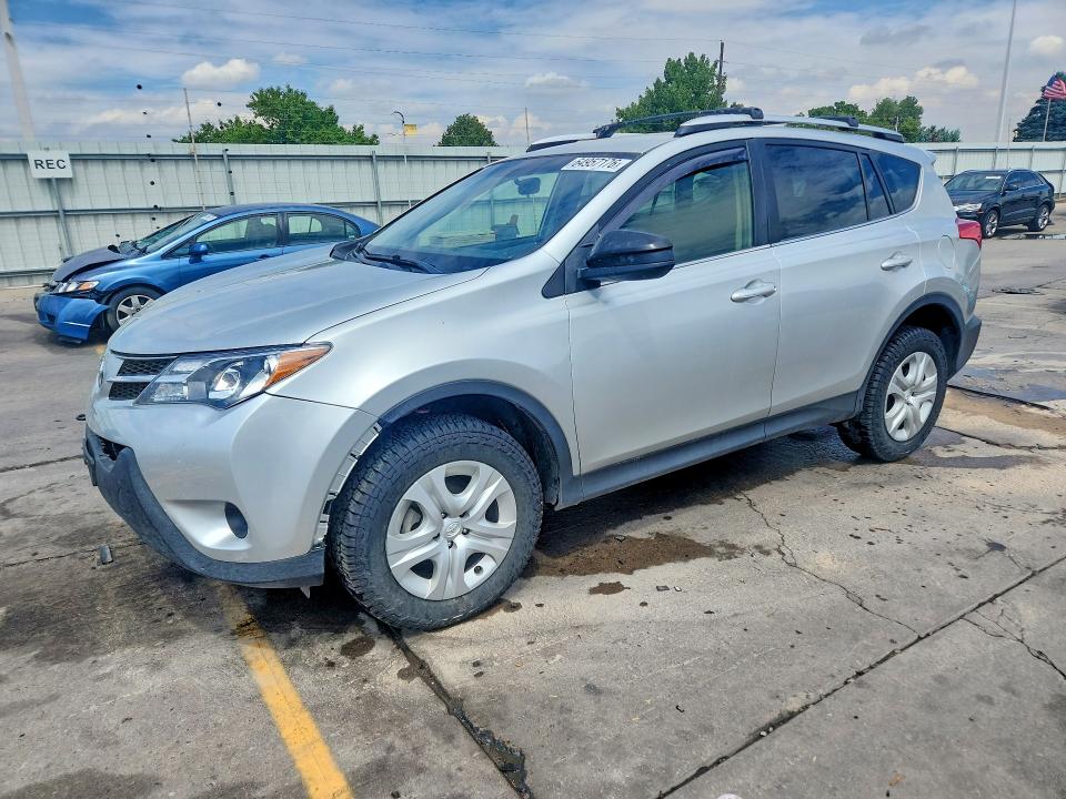 TOYOTA RAV4 2015 z numerem VIN JTMBFREV8FJ033864 - Zdjęcie z aukcji