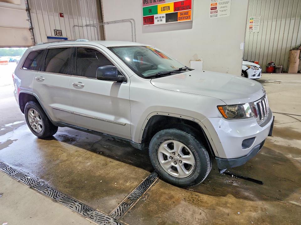 Photo 4 from auction – 2012 JEEP GRAND CHEROKEE with VIN 1C4RJFAG2CC117603