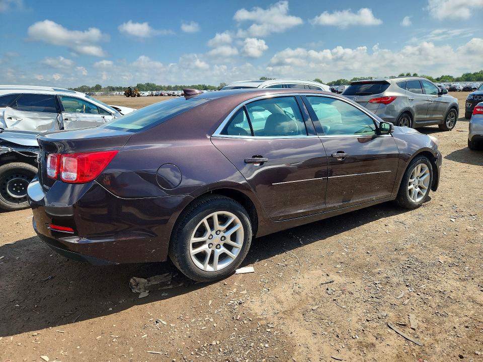 Photo 3 from auction – 2015 CHEVROLET MALIBU with VIN 1G11C5SL0FF233567