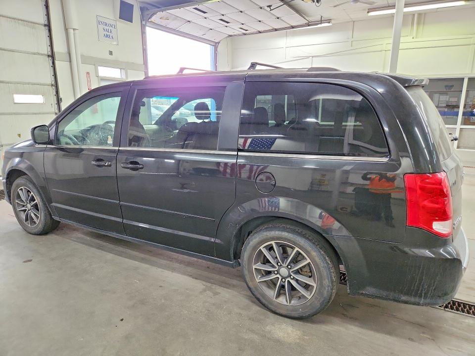 Photo 2 from auction – 2017 DODGE GRAND CARAVAN with VIN 2C4RDGCG1HR664502