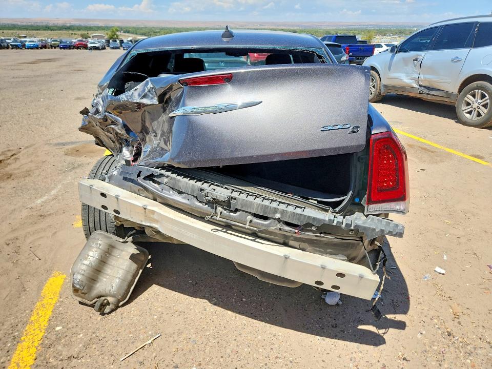 Photo 6 from auction – 2020 CHRYSLER 300 with VIN 2C3CCAGG8LH154733