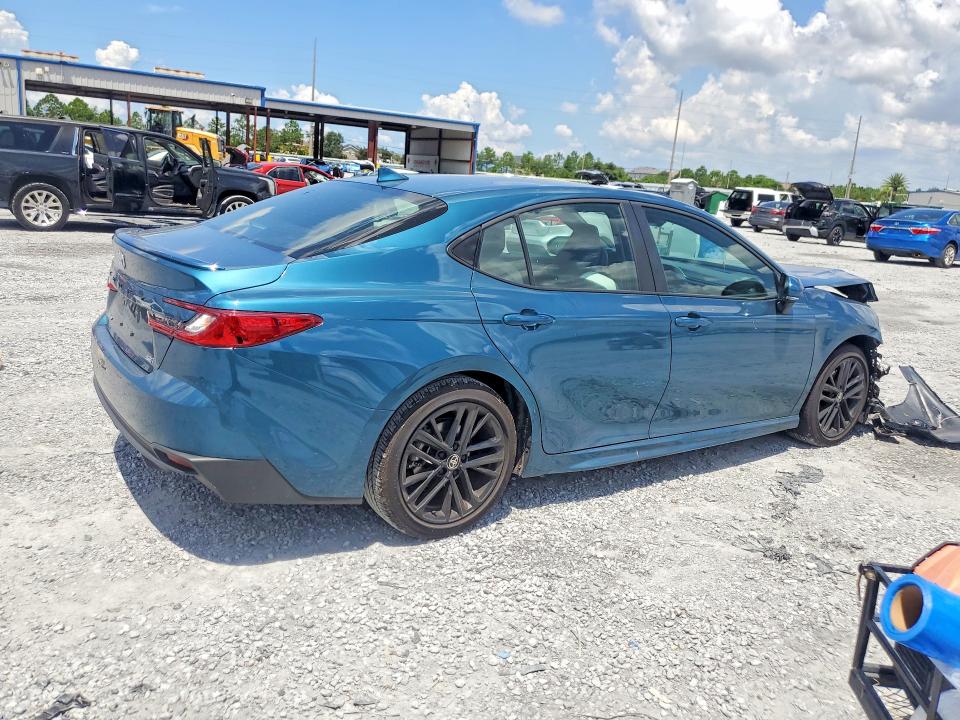 Photo 3 from auction – 2026 TOYOTA CAMRY with VIN 4T1DAACK8TU215961