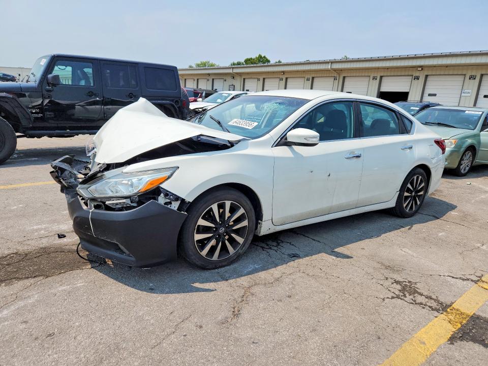 NISSAN ALTIMA 2018 with VIN 1N4AL3APXJC165228 - Photo from auction