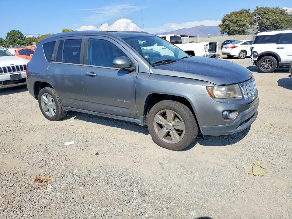 Photo 4 from auction – 2014 JEEP COMPASS with VIN 1C4NJCEB7ED587120