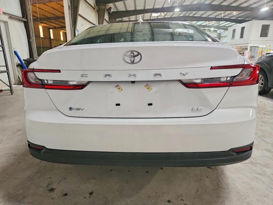 Photo 6 from auction – 2026 TOYOTA CAMRY with VIN 4T1DAACK8TU665433