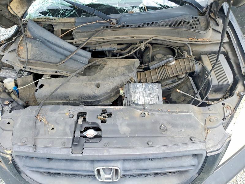 Photo 12 from auction – 2004 HONDA PILOT with VIN 2HKYF18584H601947
