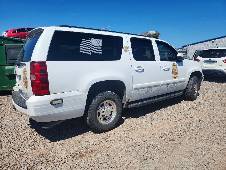 Photo 3 from auction – 2008 CHEVROLET SUBURBAN with VIN 3GNGK26K18G209095