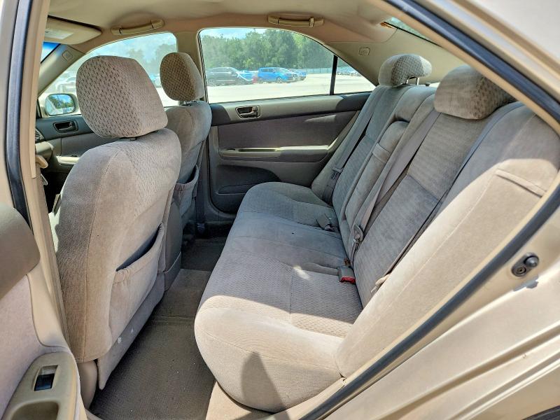 Photo 10 from auction – 2004 TOYOTA CAMRY with VIN 4T1BF30K54U584982