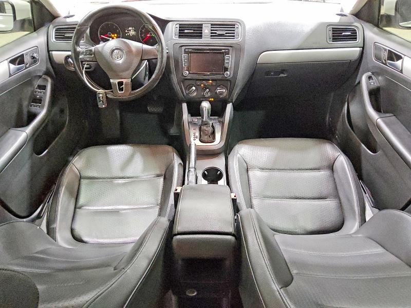 Photo 8 from auction – 2014 VOLKSWAGEN JETTA with VIN 3VWD07AJ6EM309216