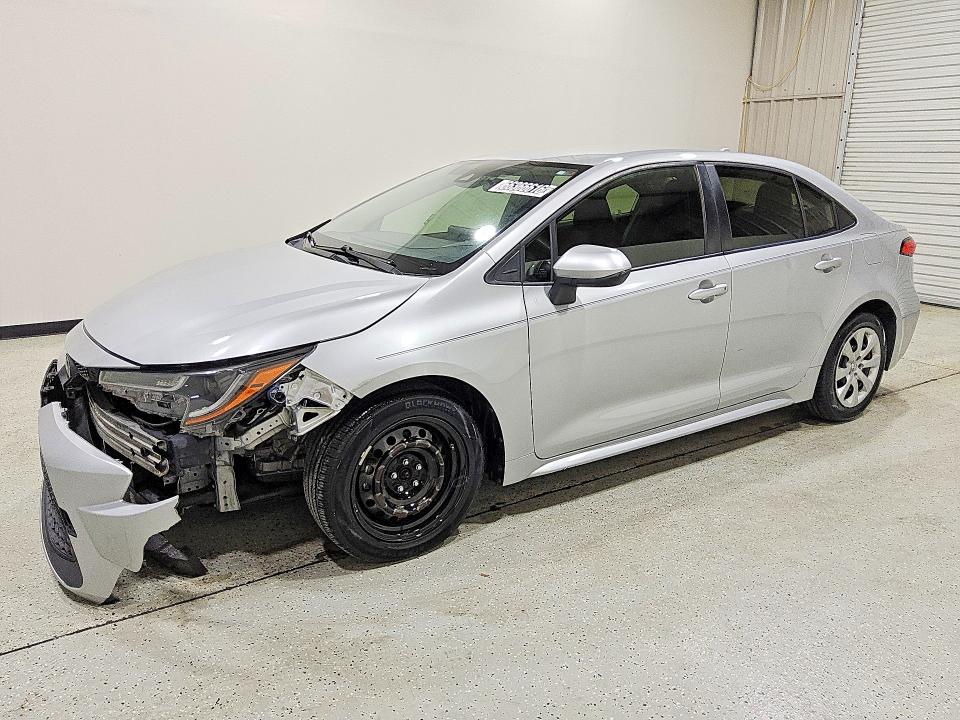 TOYOTA COROLLA 2022 with VIN JTDEPMAE7N3003728 - Photo from auction