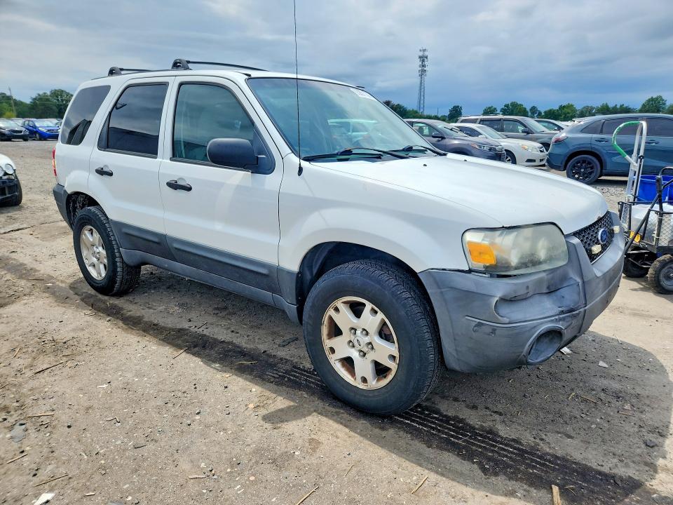 Photo 4 from auction – 2006 FORD ESCAPE with VIN 1FMCU93196KA44680