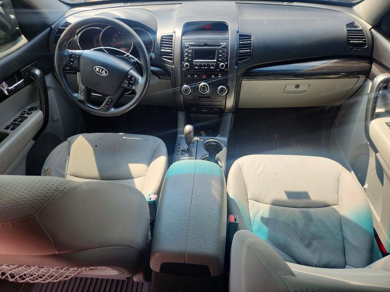 Photo 8 from auction – 2012 KIA SORENTO with VIN 5XYKTDA20CG217926