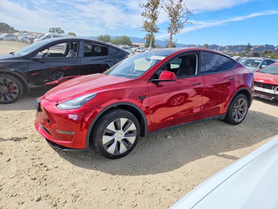 TESLA MODEL Y 2024 с VIN 7SAYGDEE3RF003101 - Фото с аукциона