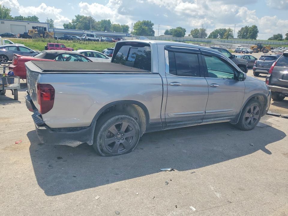 Photo 3 from auction – 2020 HONDA RIDGELINE with VIN 5FPYK3F73LB001286