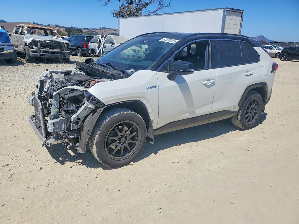 TOYOTA RAV4 2020 with VIN JTMEWRFV6LD543300 - Photo from auction