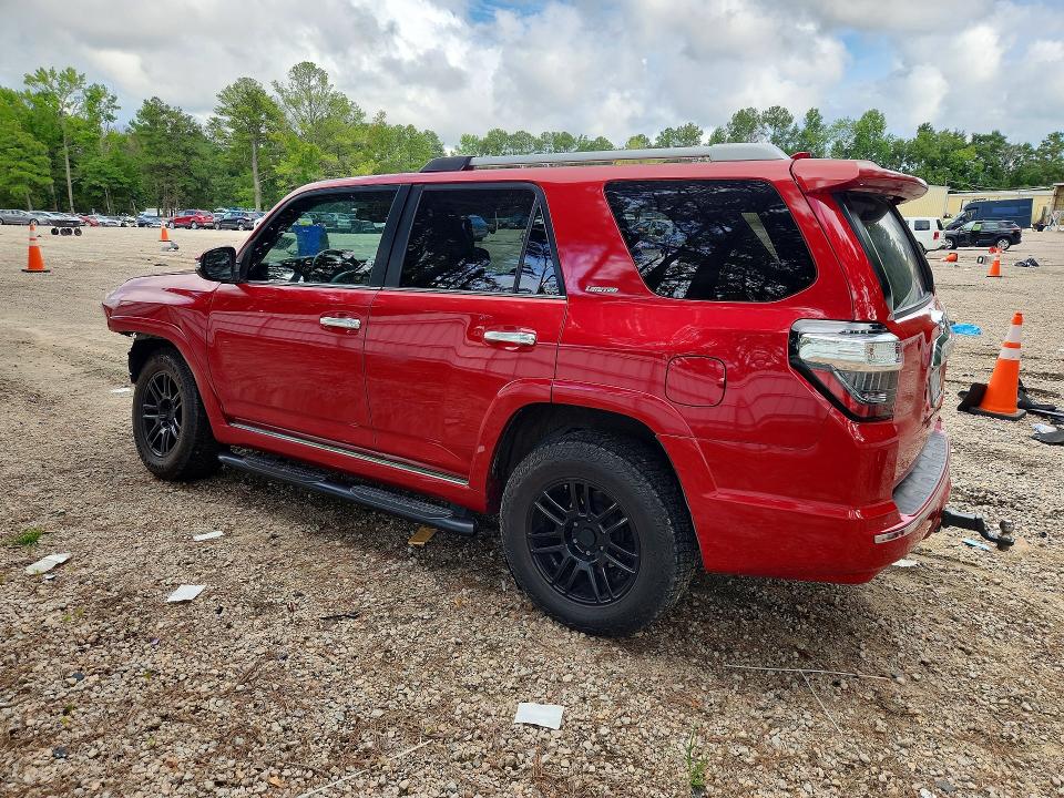Photo 2 from auction – 2018 TOYOTA 4RUNNER with VIN JTEBU5JR1J5495462