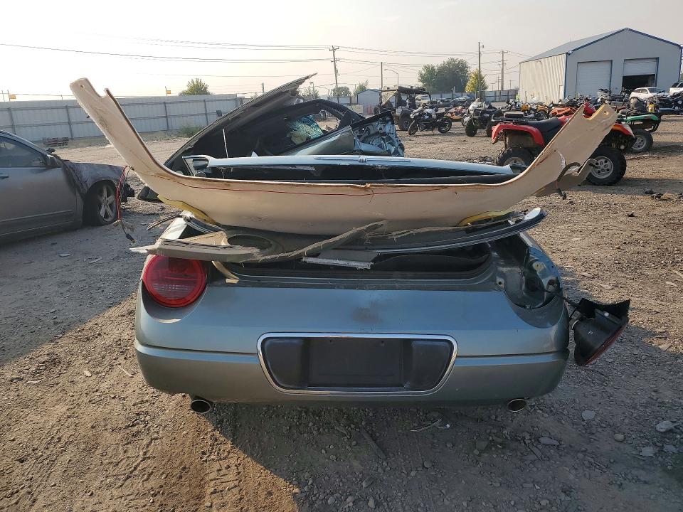 Photo 6 from auction – 2004 FORD THUNDERBIRD with VIN 1FAHP63A94Y107521