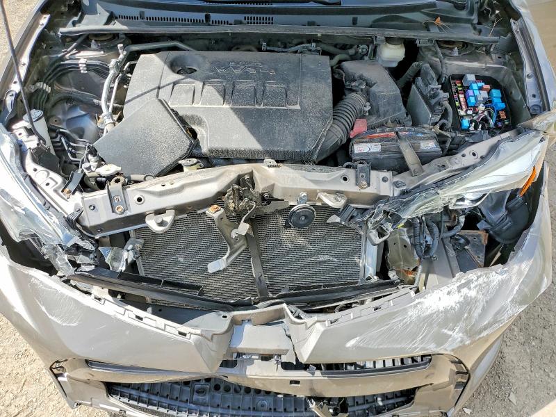 Снимка 11 от търг – 2018 TOYOTA COROLLA с VIN 2T1BURHE4JC075986