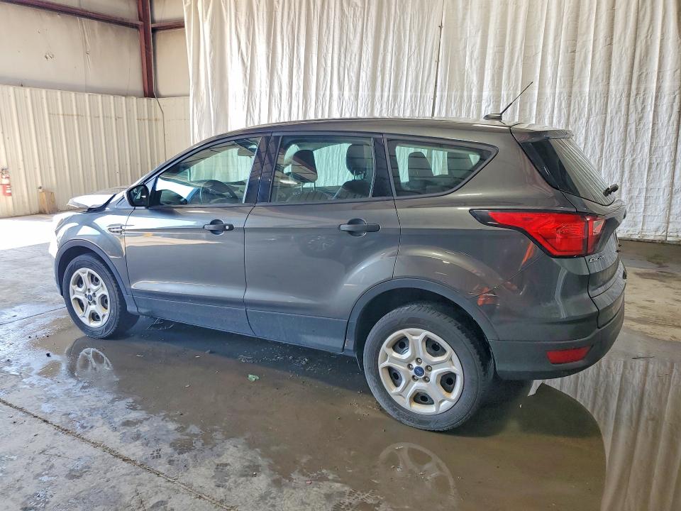 Photo 2 from auction – 2019 FORD ESCAPE with VIN 1FMCU0F79KUA09678