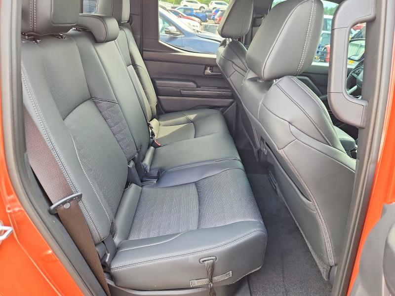 Photo 10 from auction – 2025 TOYOTA TACOMA with VIN 3TMLB5JN0SM189733