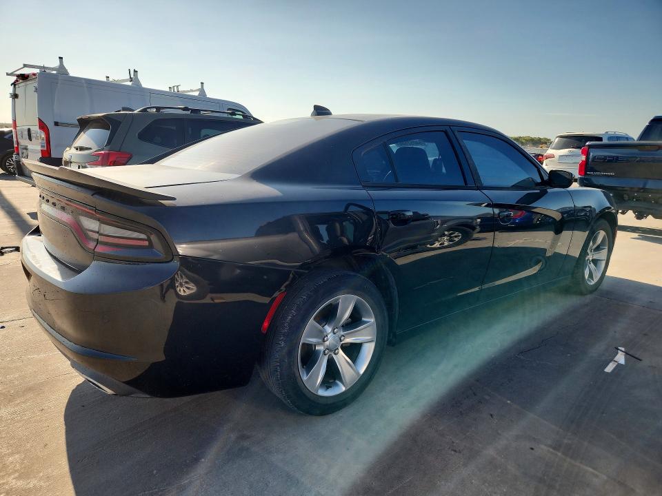 Photo 3 from auction – 2018 DODGE CHARGER with VIN 2C3CDXHGXJH169469
