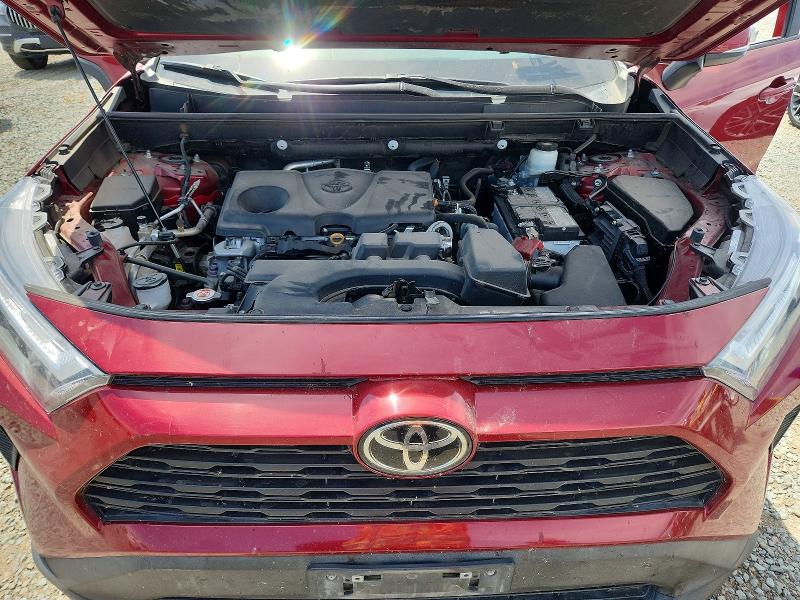 Photo 11 from auction – 2022 TOYOTA RAV4 with VIN 2T3W1RFV5NW218047