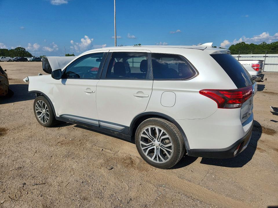Photo 2 from auction – 2017 MITSUBISHI OUTLANDER with VIN JA4AD2A36HZ038637