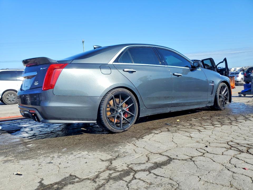 Photo 3 from auction – 2016 CADILLAC CTS-V with VIN 1G6A15S67G0126756