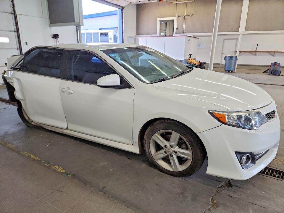 Photo 4 from auction – 2013 TOYOTA CAMRY with VIN 4T1BF1FK0DU692955