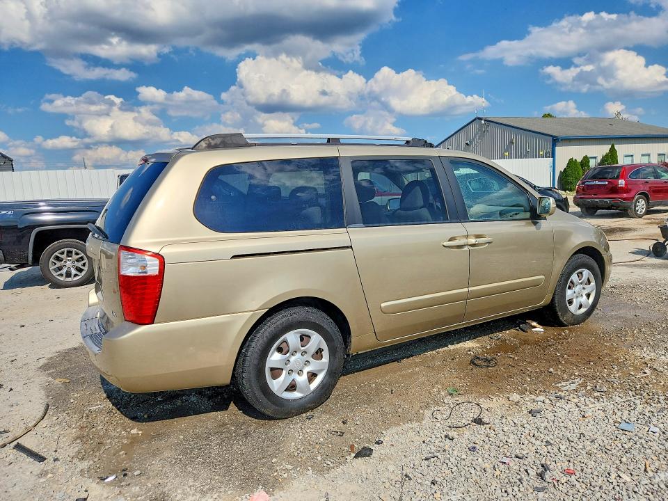 Photo 3 from auction – 2006 KIA SEDONA with VIN KNDMB233866095197