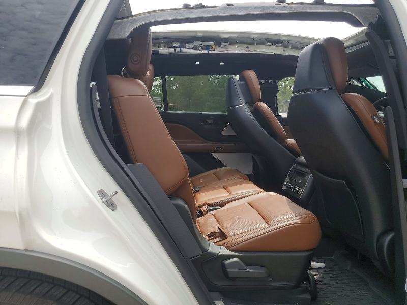 Photo 10 from auction – 2020 LINCOLN AVIATOR with VIN 5LM5J7XC8LGL27987