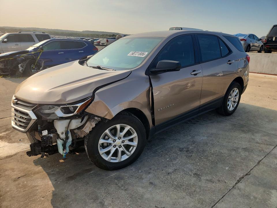 CHEVROLET EQUINOX 2018 with VIN 2GNAXHEV1J6277789 - Photo from auction