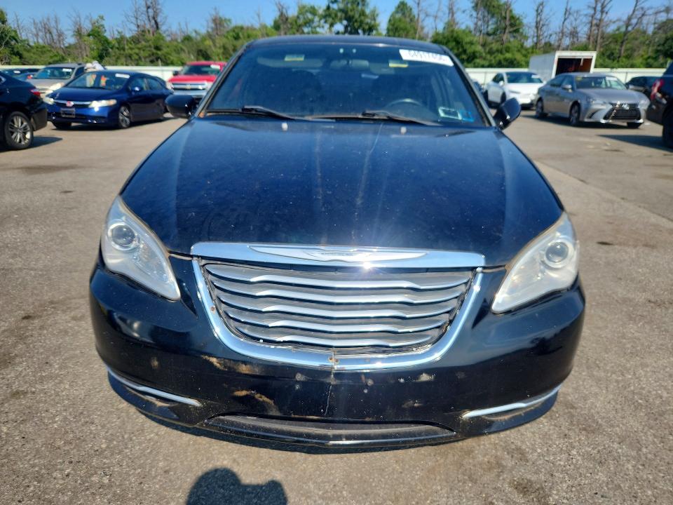 Photo 5 from auction – 2013 CHRYSLER 200 with VIN 1C3CCBBB3DN503937