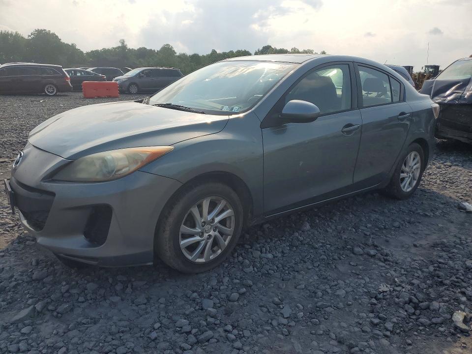 MAZDA 3 2012 with VIN JM1BL1V85C1635380 - Photo from auction