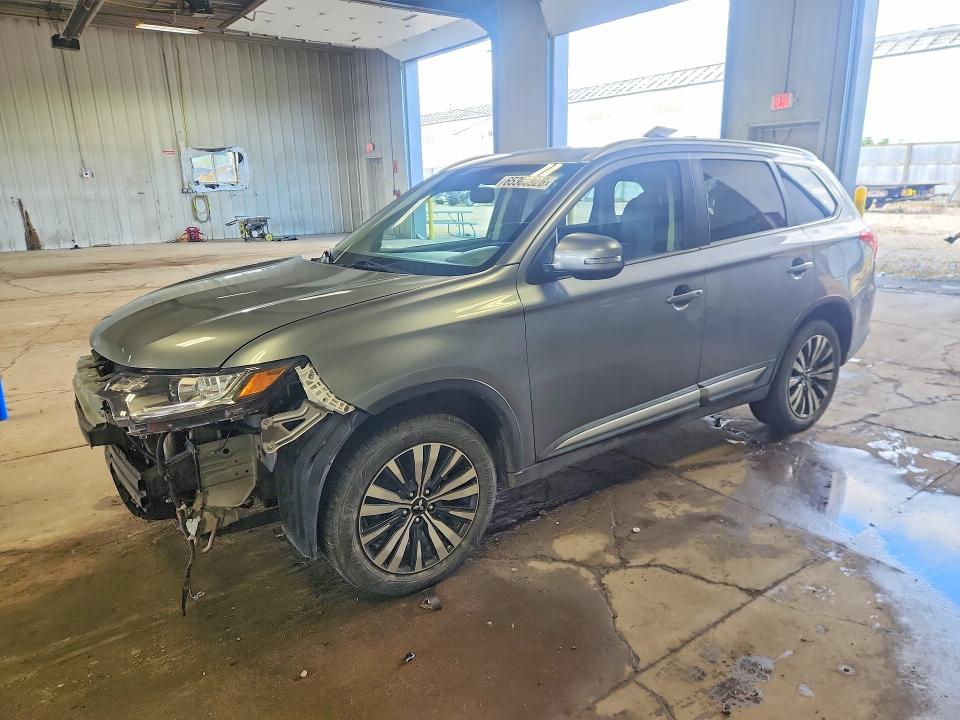 MITSUBISHI OUTLANDER 2020 with VIN JA4AZ3A32LZ036920 - Photo from auction