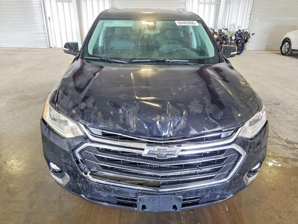 Photo 5 from auction – 2018 CHEVROLET TRAVERSE with VIN 1GNEVJKW5JJ174261