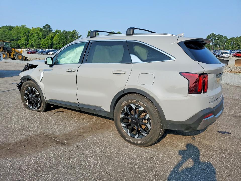 Снимка 2 от търг – 2024 KIA SORENTO с VIN 5XYRH4JF0RG304320
