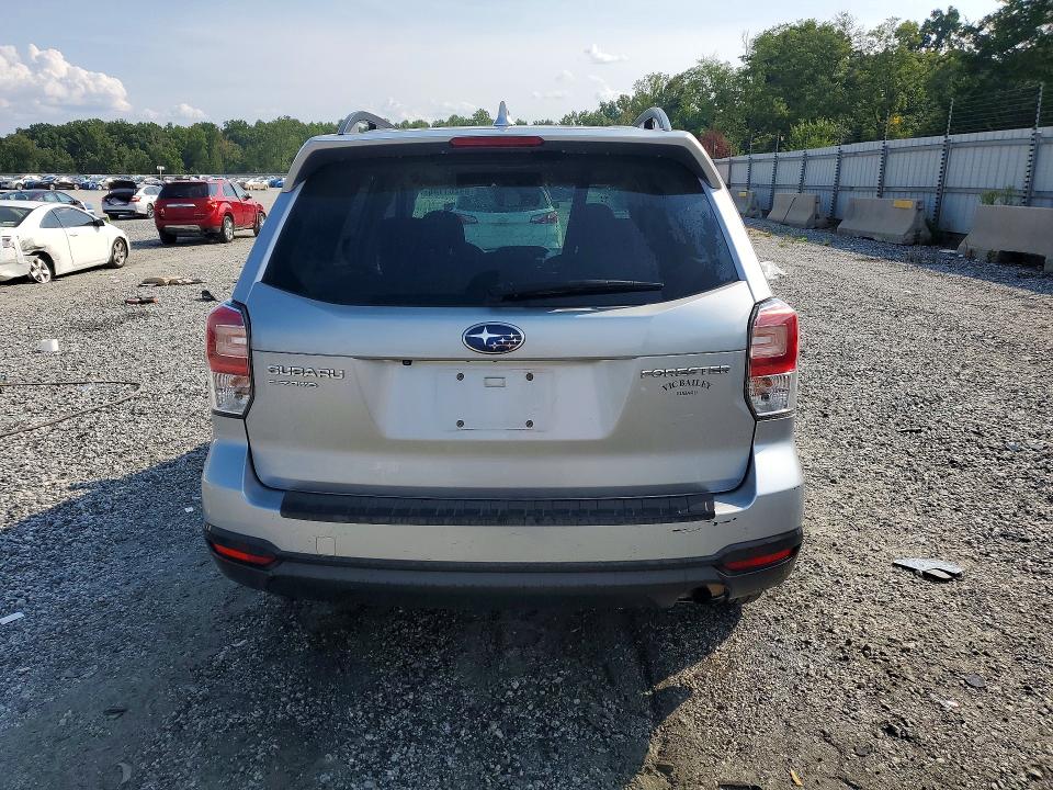 Photo 6 from auction – 2018 SUBARU FORESTER with VIN JF2SJAEC6JH599022