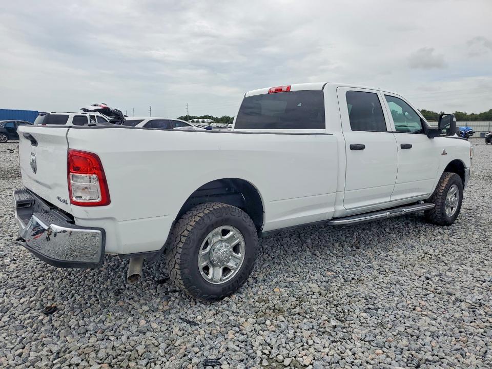 Photo 3 from auction – 2023 RAM 2500 with VIN 3C6UR5HL5PG539956