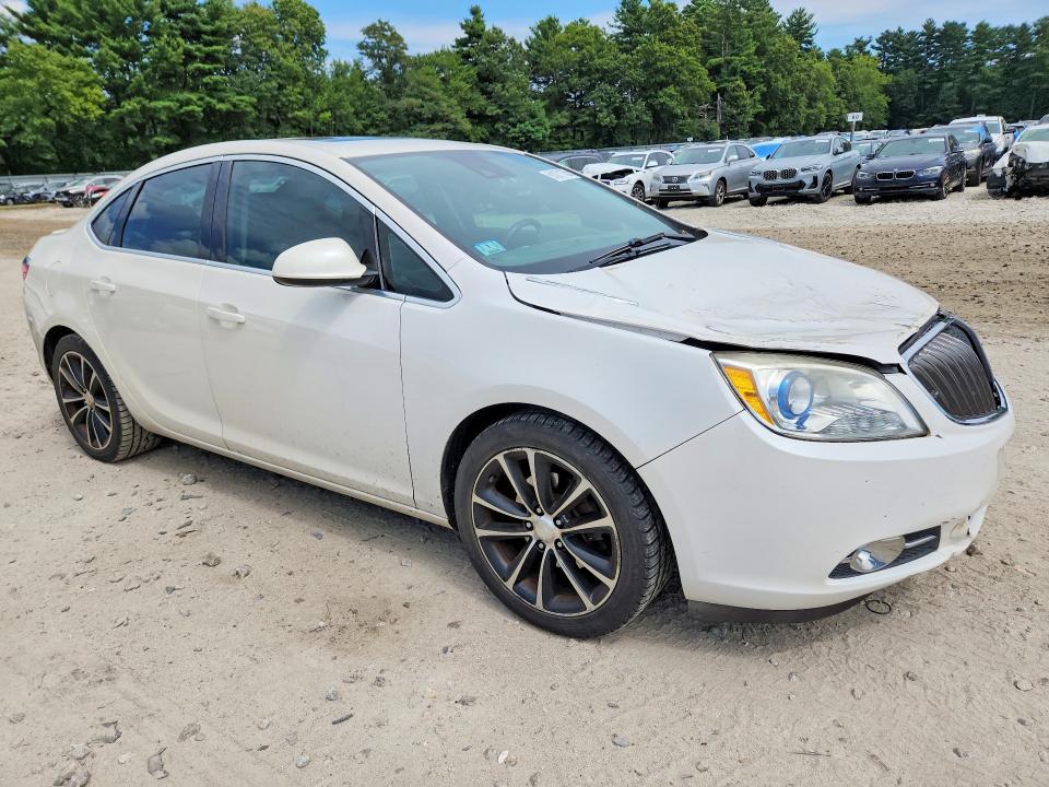 Photo 4 from auction – 2016 BUICK VERANO with VIN 1G4PW5SK1G4169659